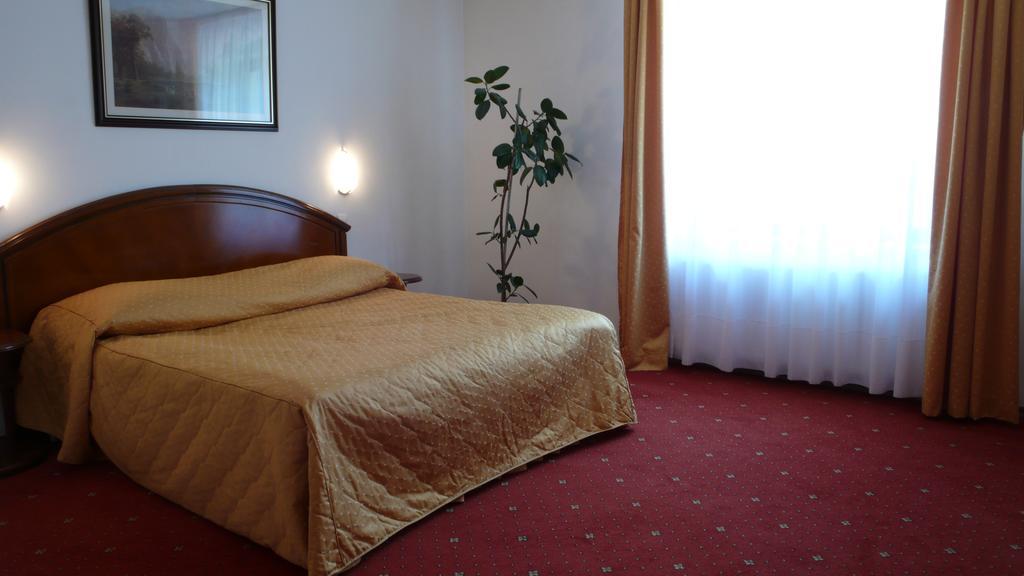 Hotel Ruia Poiana Brasov Room photo